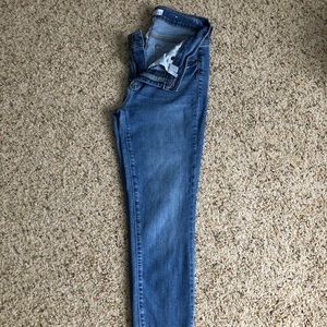 LOFT step hem skinny jeans